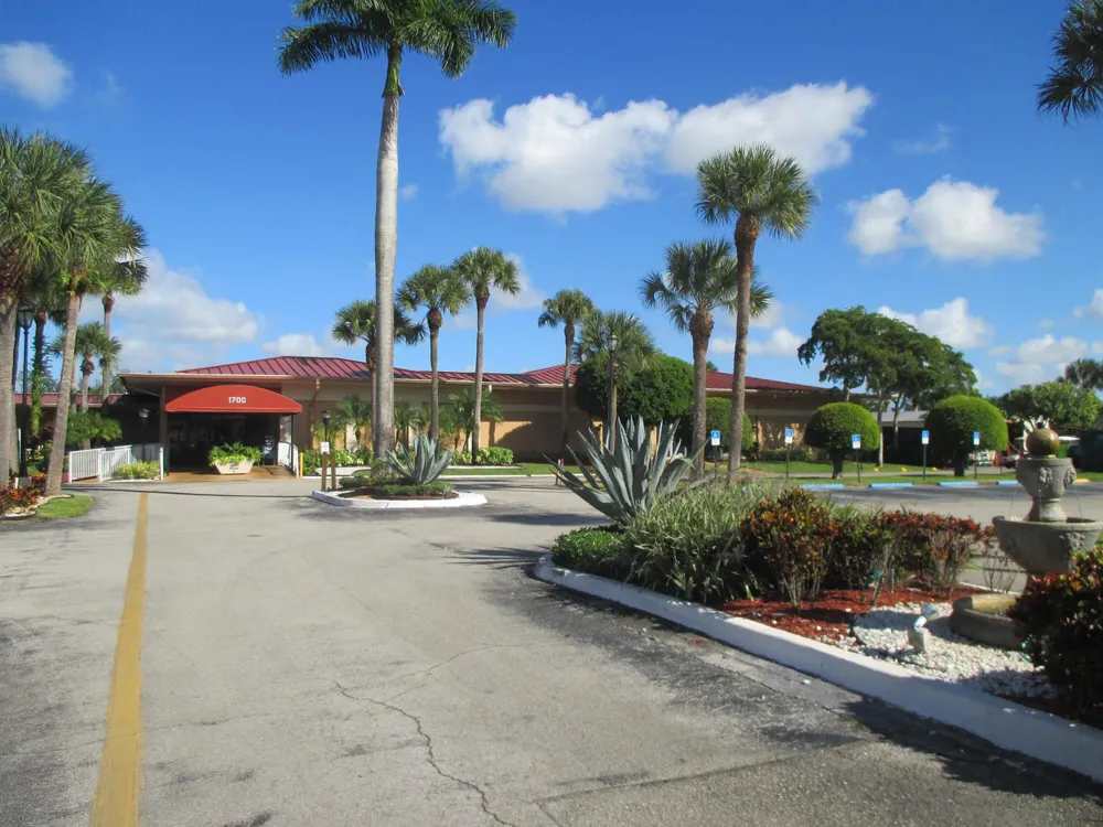 106 Lake Dora Drive West Palm Beach, FL 33411