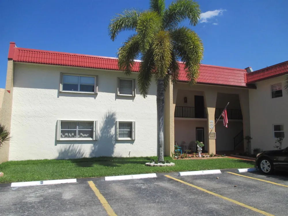 106 Lake Dora Drive West Palm Beach, FL 33411
