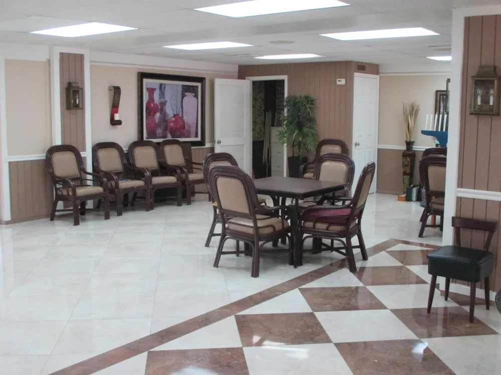 106 Lake Dora Drive West Palm Beach, FL 33411