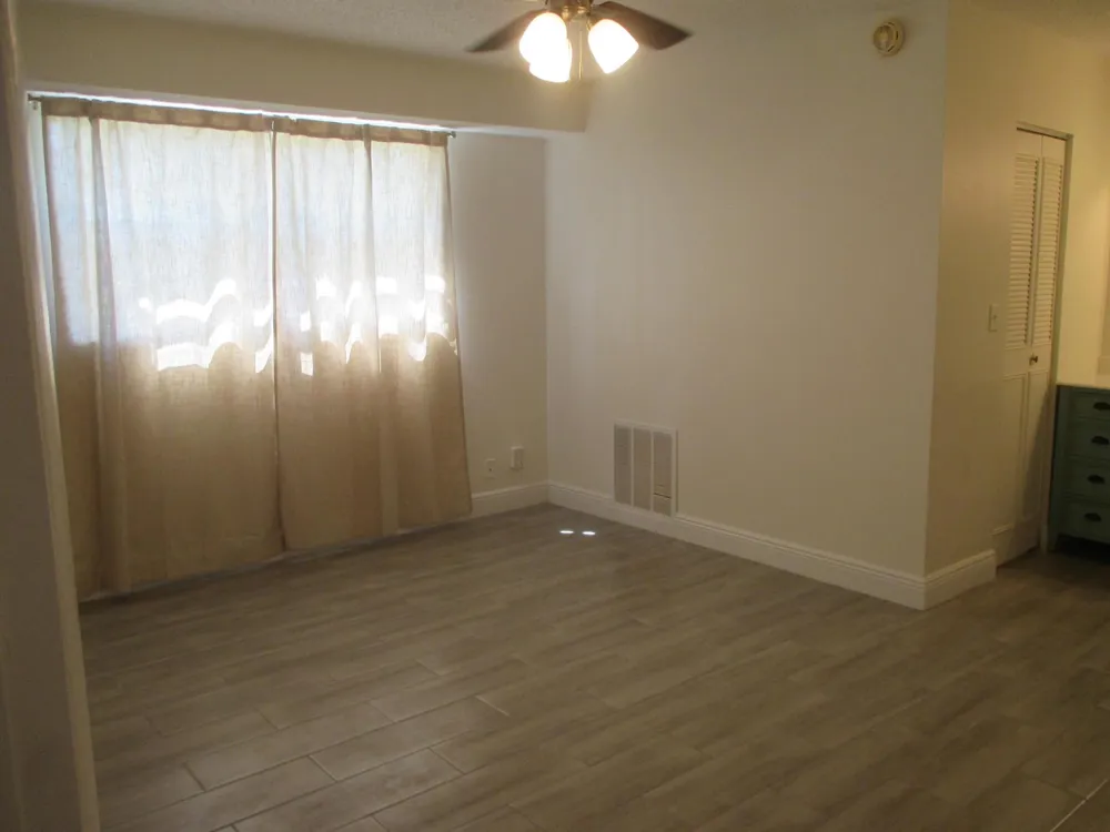 106 Lake Dora Drive West Palm Beach, FL 33411