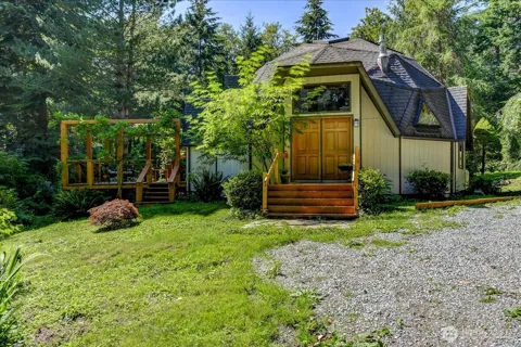 3971 SE Camano Drive