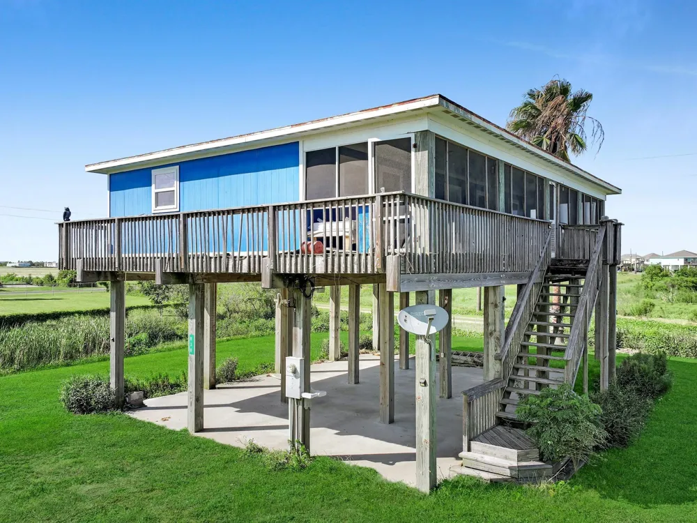 830 E Johnson Crawford Circle Port Bolivar, TX 77650