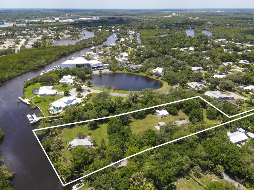332 SW Salerno Road Stuart, FL 34997