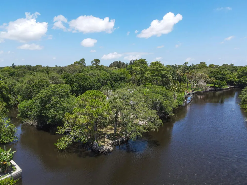 332 SW Salerno Road Stuart, FL 34997