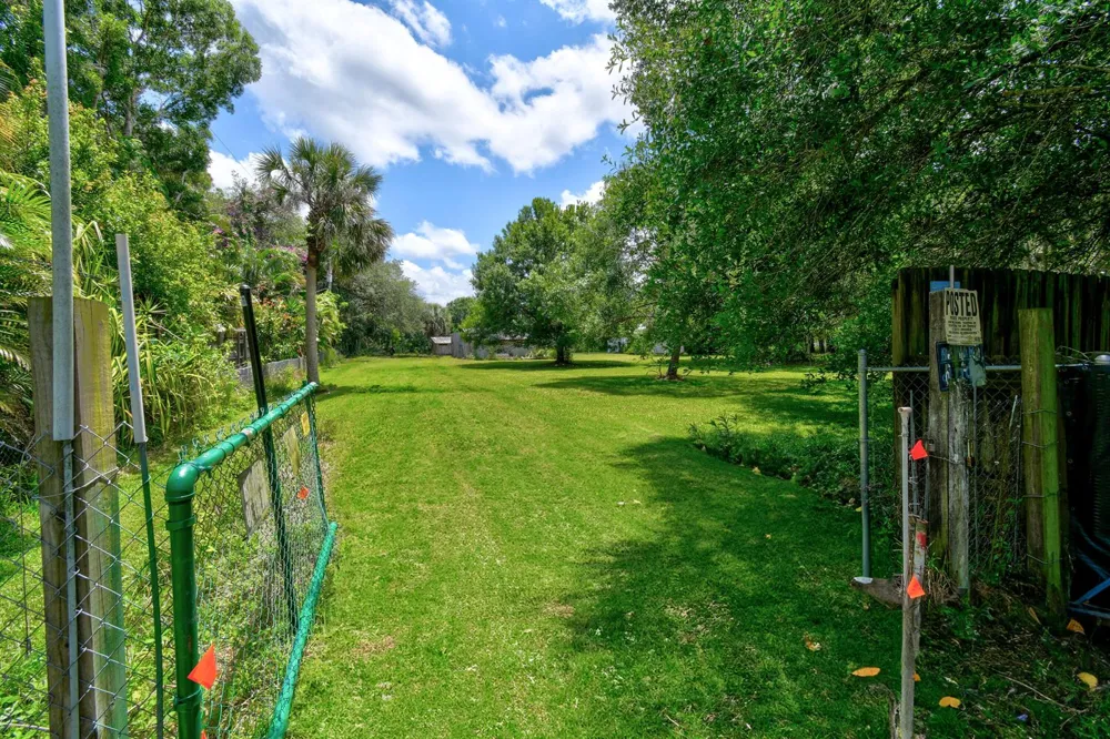 332 SW Salerno Road Stuart, FL 34997