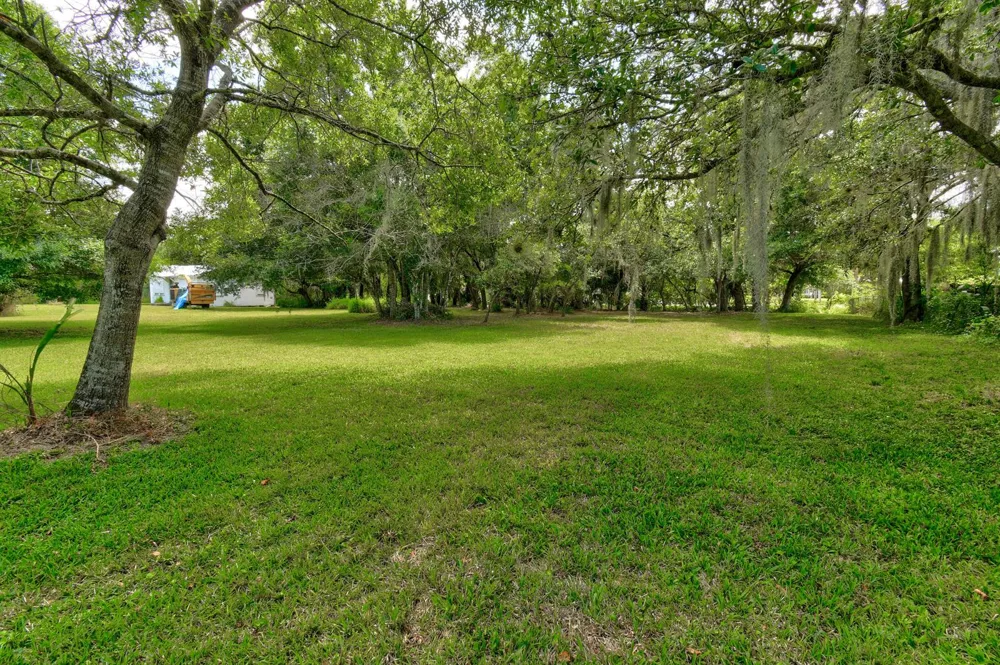332 SW Salerno Road Stuart, FL 34997
