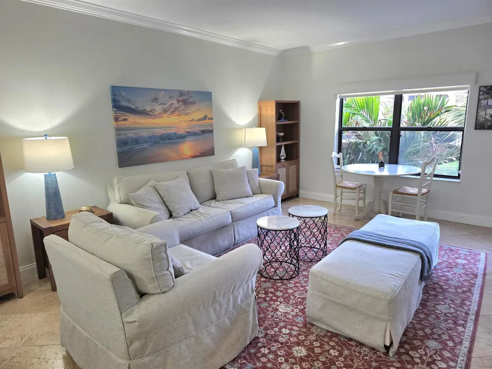 300 Uno Lago Drive #303 Juno Beach, FL 33408