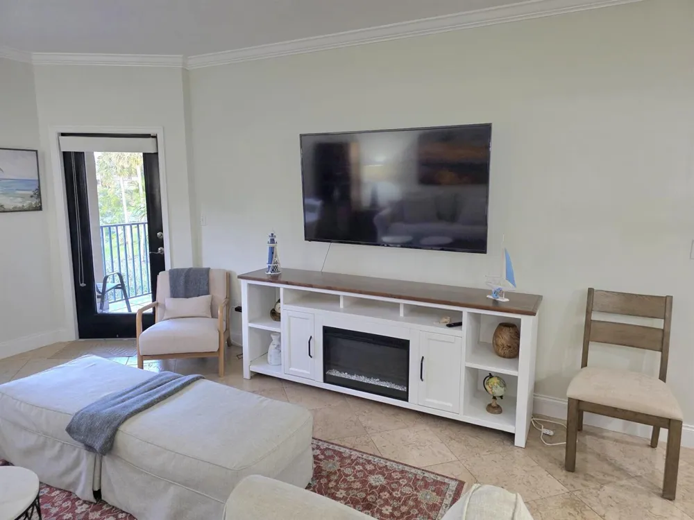 300 Uno Lago Drive #303 Juno Beach, FL 33408
