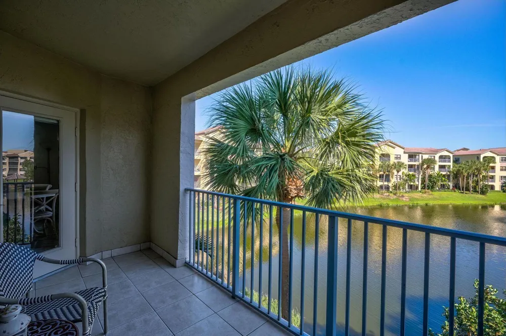 300 Uno Lago Drive #303 Juno Beach, FL 33408