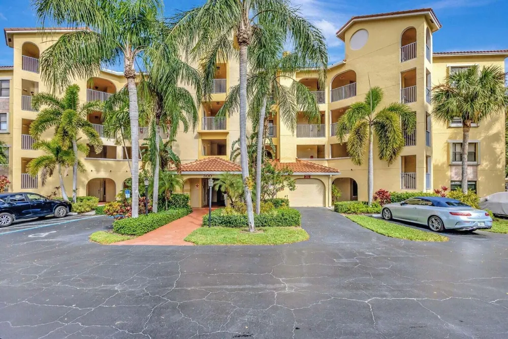 300 Uno Lago Drive #303 Juno Beach, FL 33408