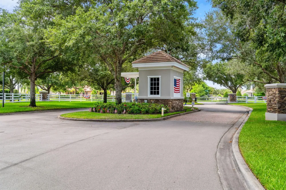 450 Stoney Brook Farm Court Vero Beach, FL 32968