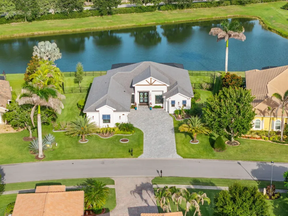 450 Stoney Brook Farm Court Vero Beach, FL 32968