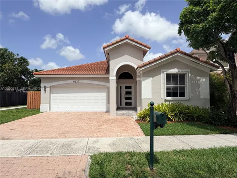 4617 NW 96th Ave #-