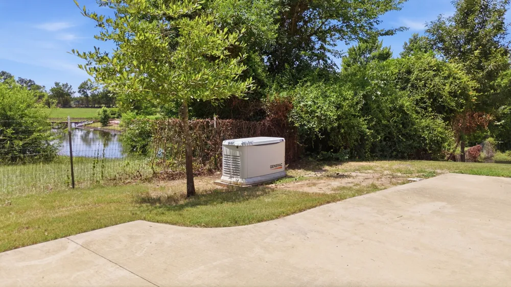 13054 CR 185 Bullard, TX 75757