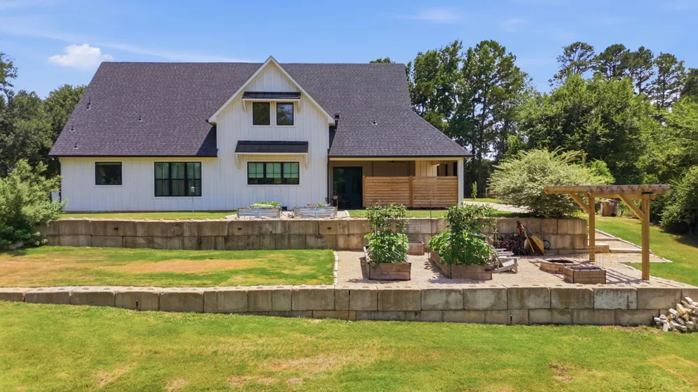 13054 CR 185 Bullard, TX 75757