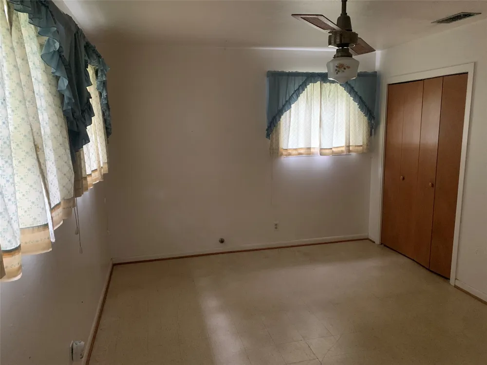 132 Skylark Drive Azle, TX 76020