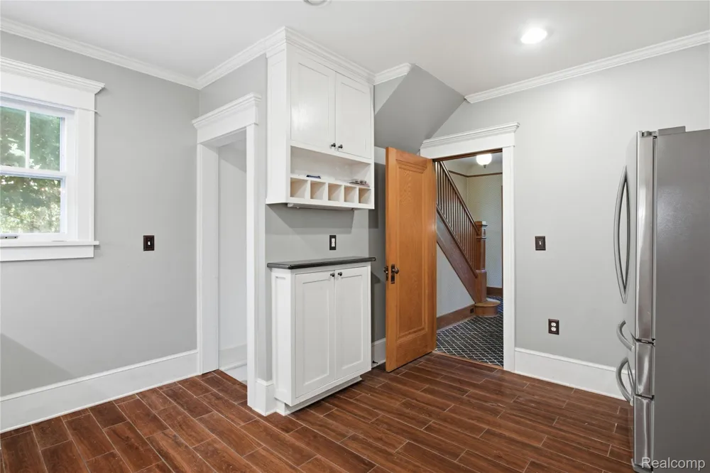 318 Court Street Howell City, MI 48843
