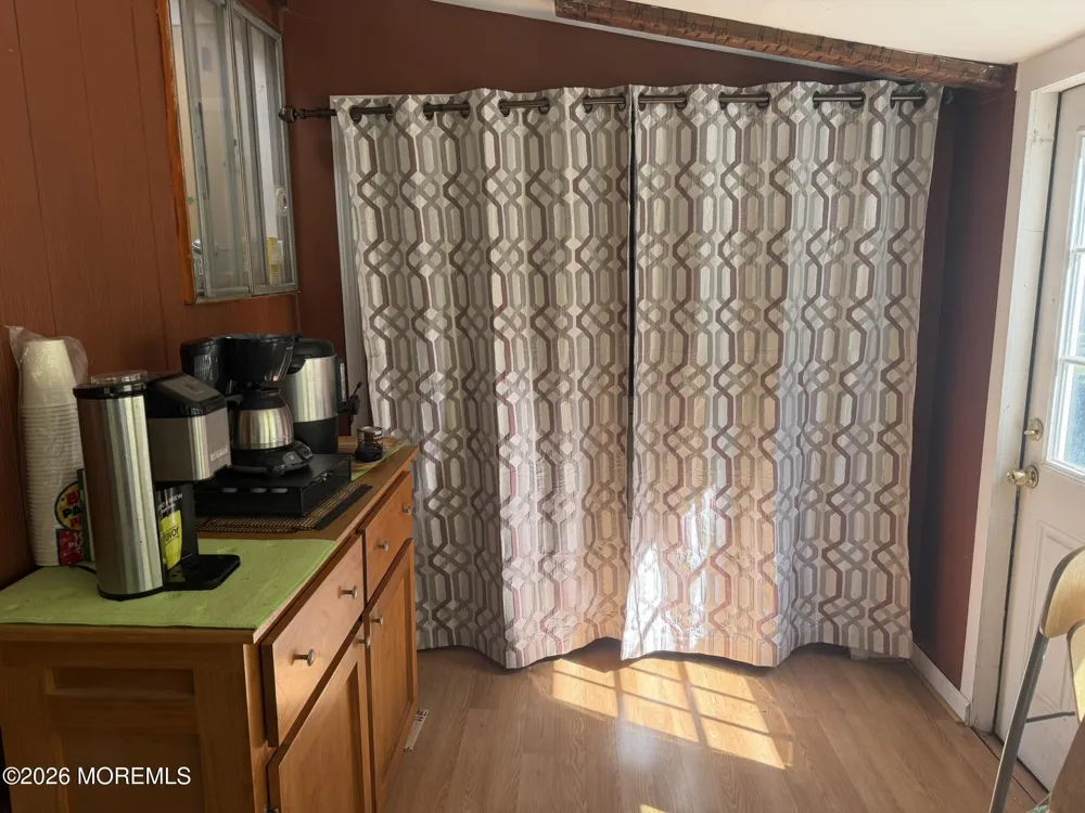 652 Holly Lane North Brunswick, NJ 08902