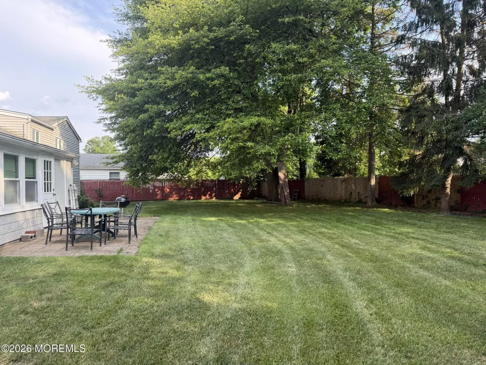 652 Holly Lane North Brunswick, NJ 08902