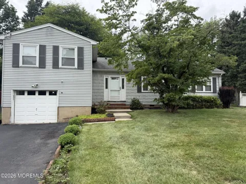 652 Holly Lane