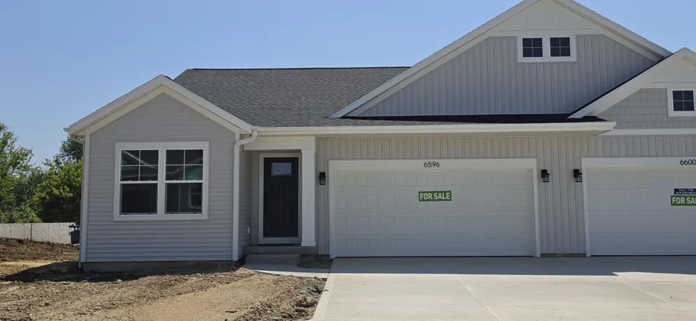 6596 Bellflower Drive SW #10 Zeeland Charter Township, MI 49464