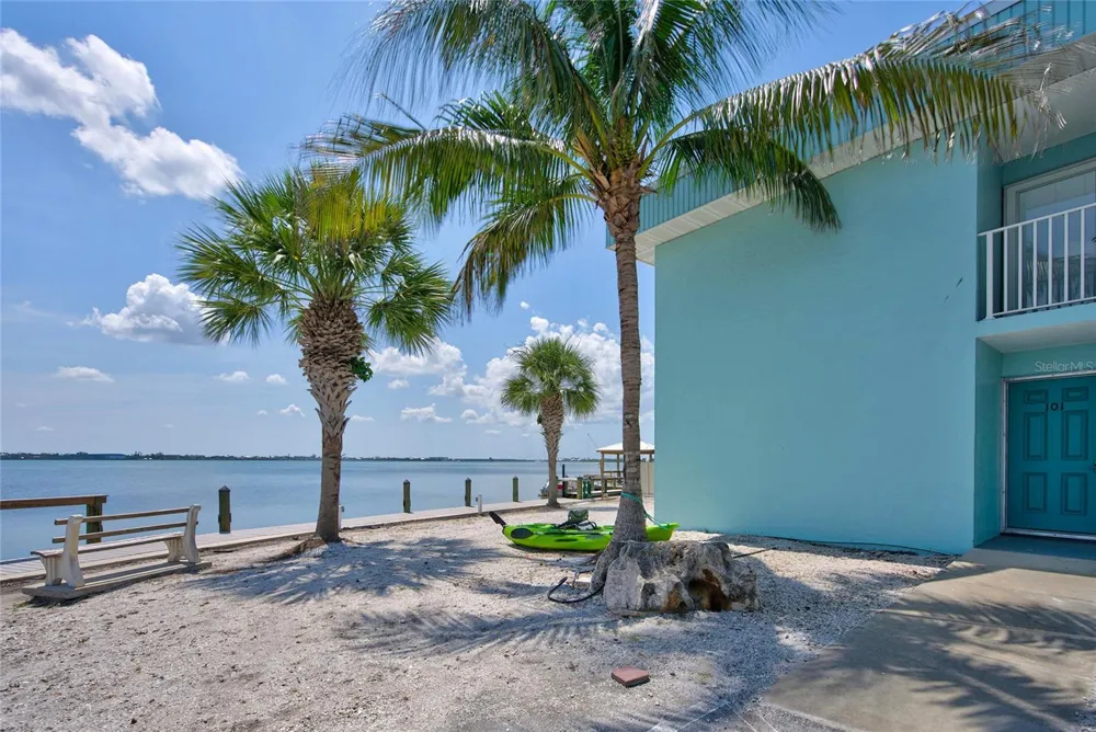 5055 BEACH ROAD #101 Englewood, FL 34223