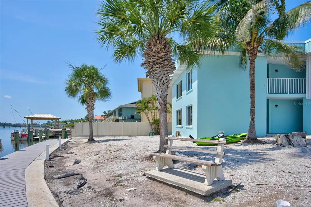 5055 BEACH ROAD #101 Englewood, FL 34223