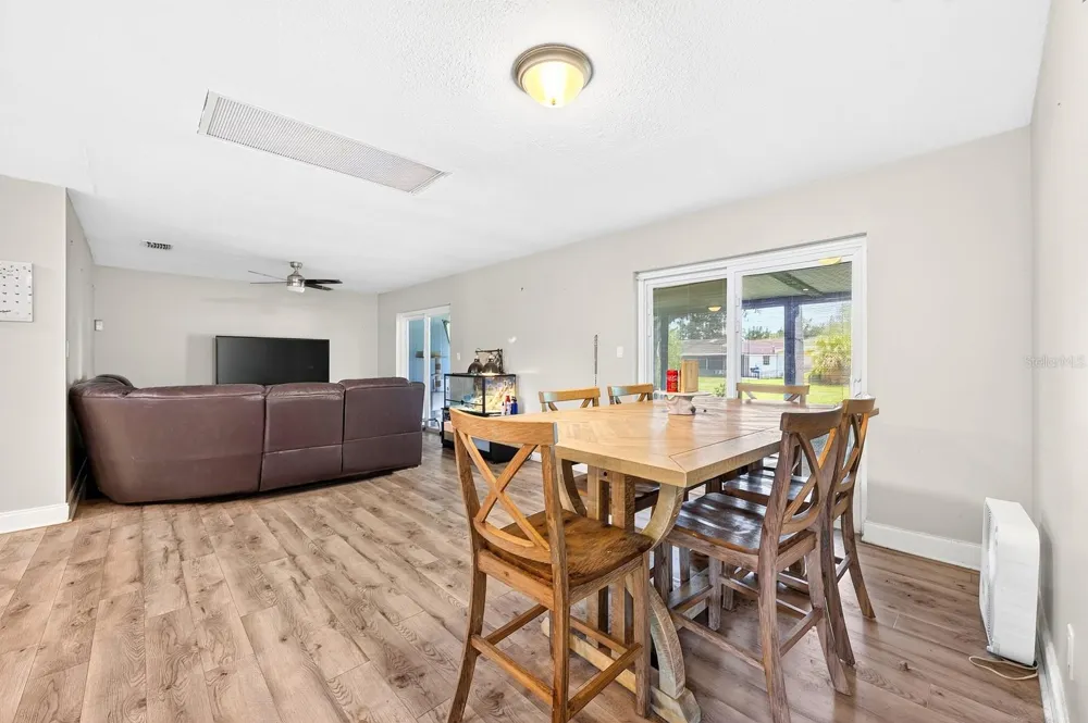 10330 LICORICE WAY Orlando, FL 32821