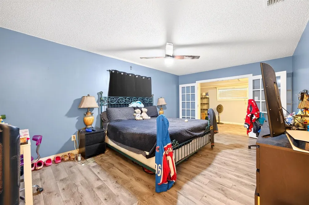 10330 LICORICE WAY Orlando, FL 32821