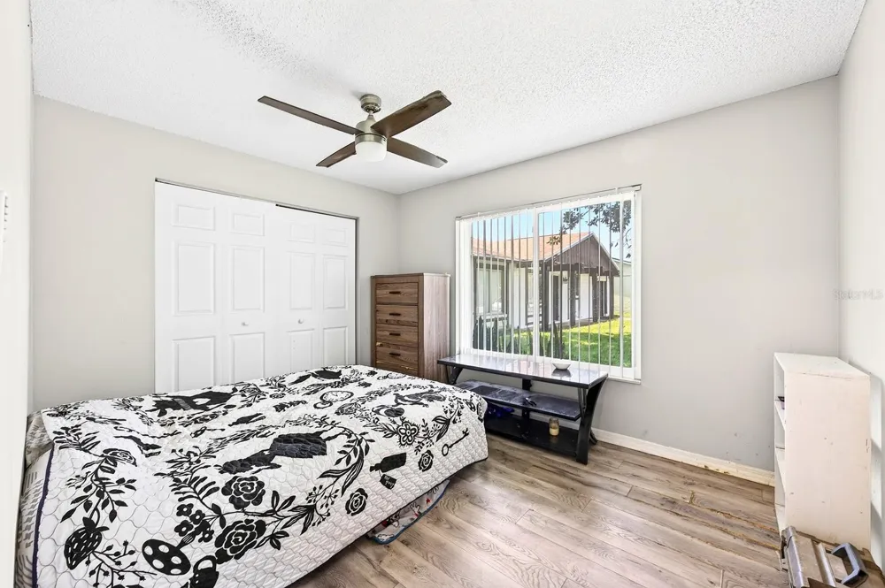 10330 LICORICE WAY Orlando, FL 32821