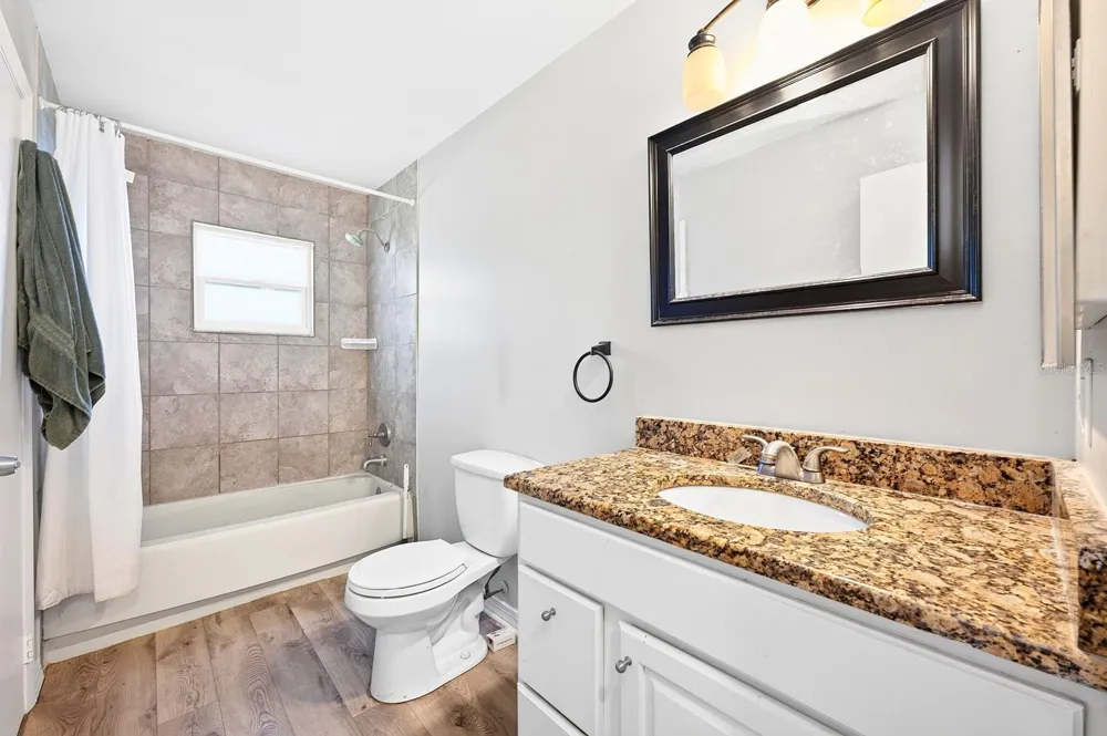 10330 LICORICE WAY Orlando, FL 32821