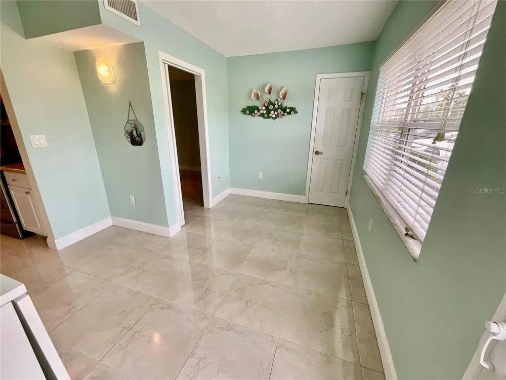 10034 64TH AVENUE #11 St Petersburg, FL 33708