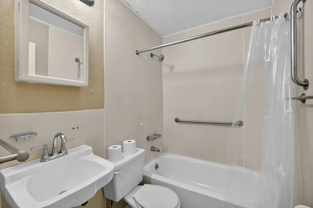 4450 Percy Street Lancaster, TX 75134