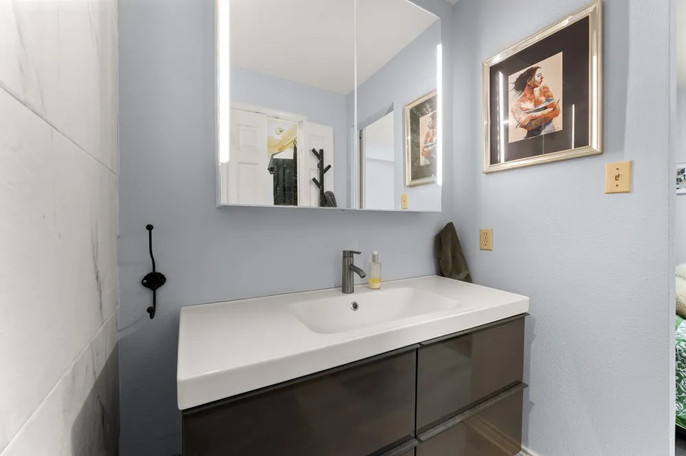 7700 Seawall Boulevard #308 Galveston, TX 77551