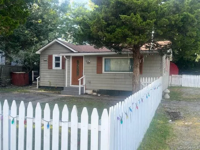 84 Point Road Flanders, NY 11901