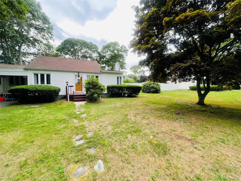 66 Corbin Avenue Shirley, NY 11967