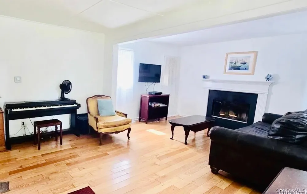 66 Corbin Avenue Shirley, NY 11967