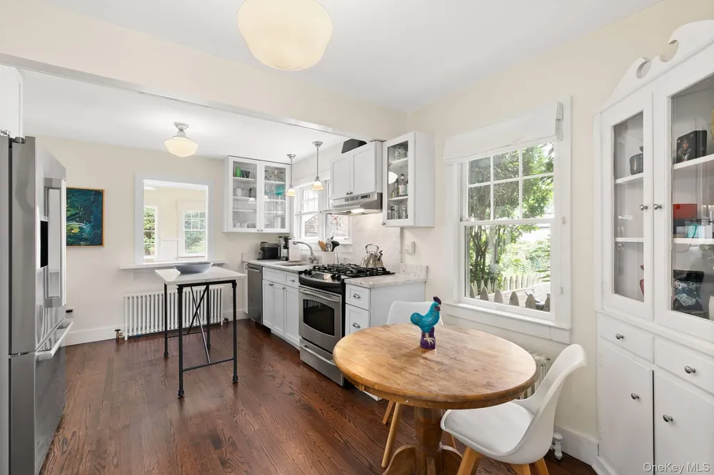 98 Sherrill Road East Hampton, NY 11937