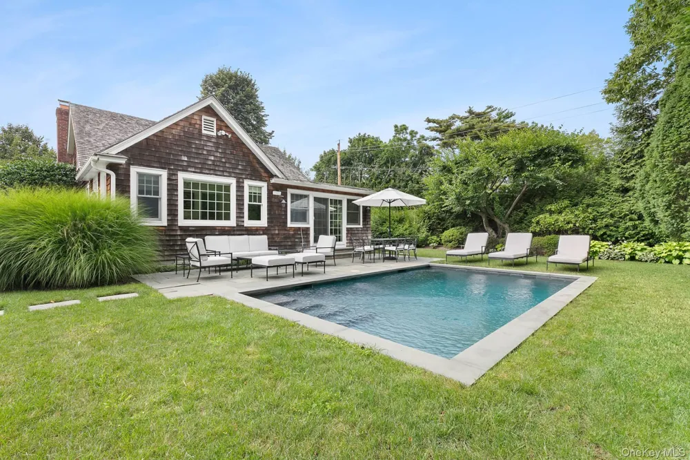 98 Sherrill Road East Hampton, NY 11937