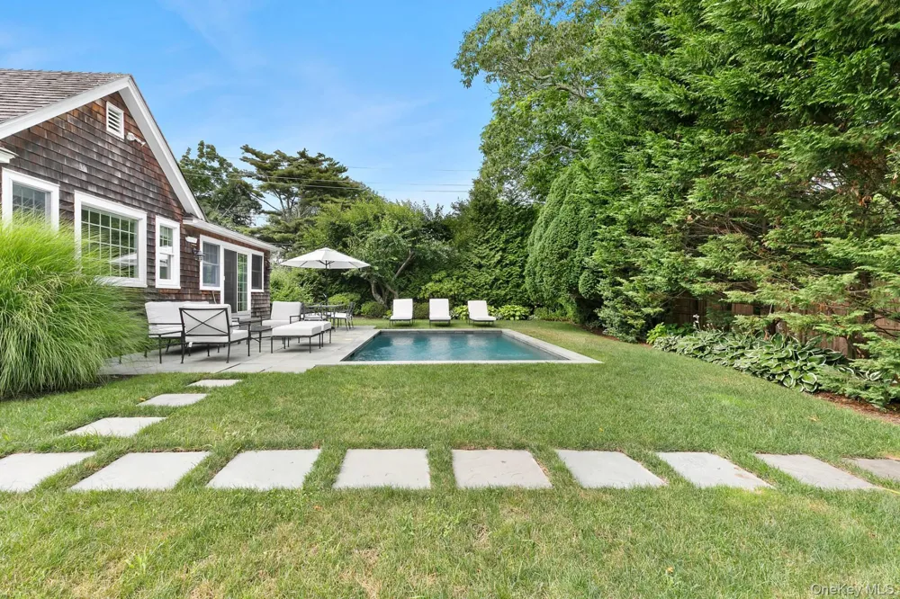 98 Sherrill Road East Hampton, NY 11937