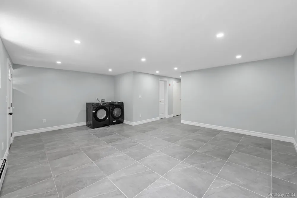 24 E 55th Street Brooklyn, NY 11203
