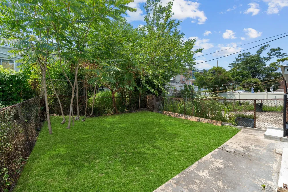 24 E 55th Street Brooklyn, NY 11203