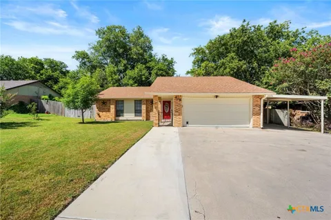 908 Indian Trail