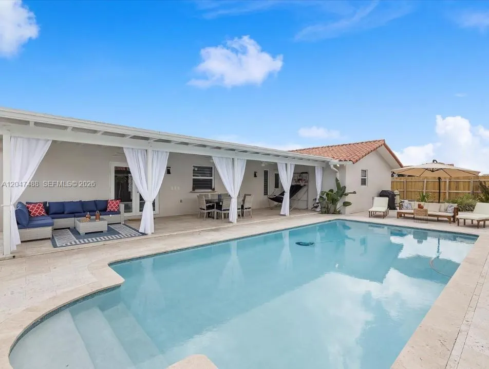 9840 SW 3rd St Miami, FL 33174