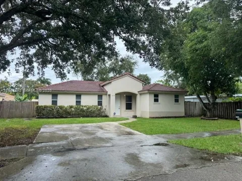 21733 Ingraham Ave Rd #21733