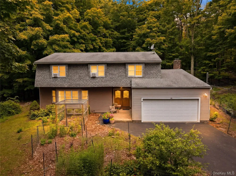 252 Vly Atwood Road Stone Ridge, NY 12484