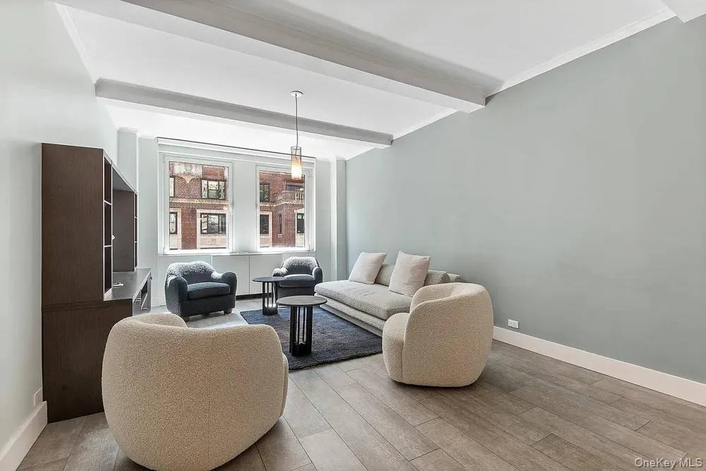 111 East 56th Street #1102 New York (Manhattan), NY 10022