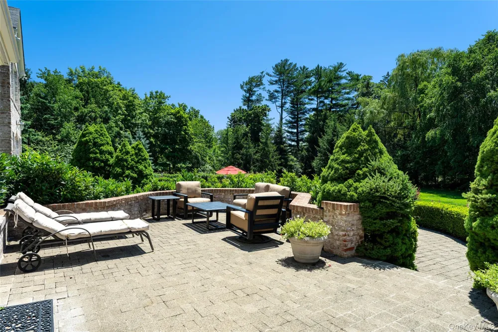 12 Magnolia Drive Purchase, NY 10577