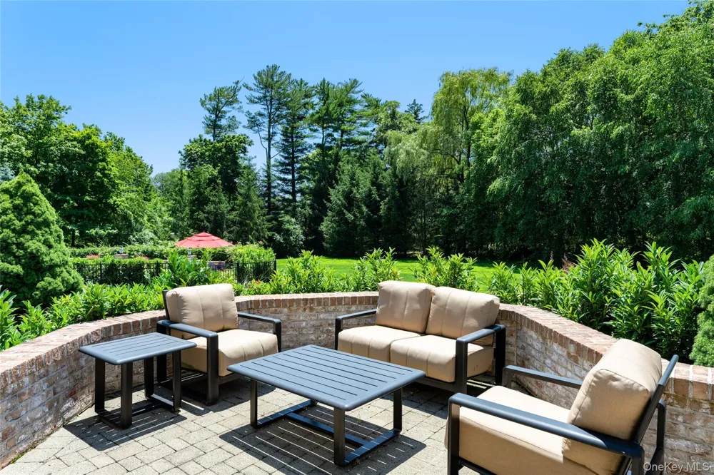 12 Magnolia Drive Purchase, NY 10577