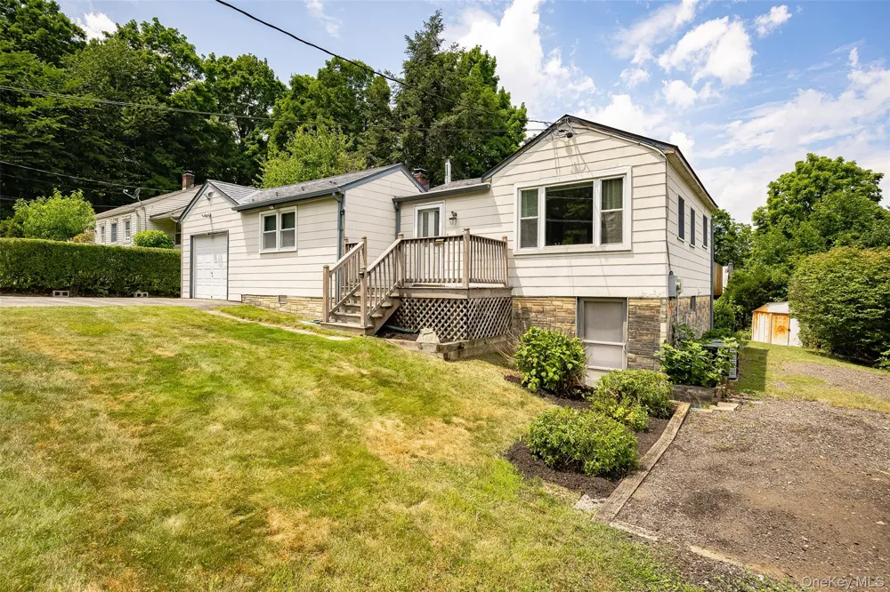 5 Willow Road Beacon, NY 12508
